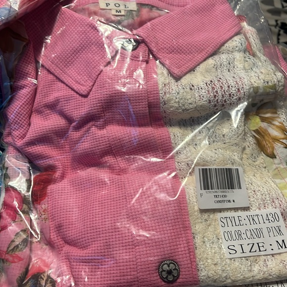 POL Thermal and Crochet Lace Mix Shirt with Floral Pattern S,M, L - Picture 7 of 8